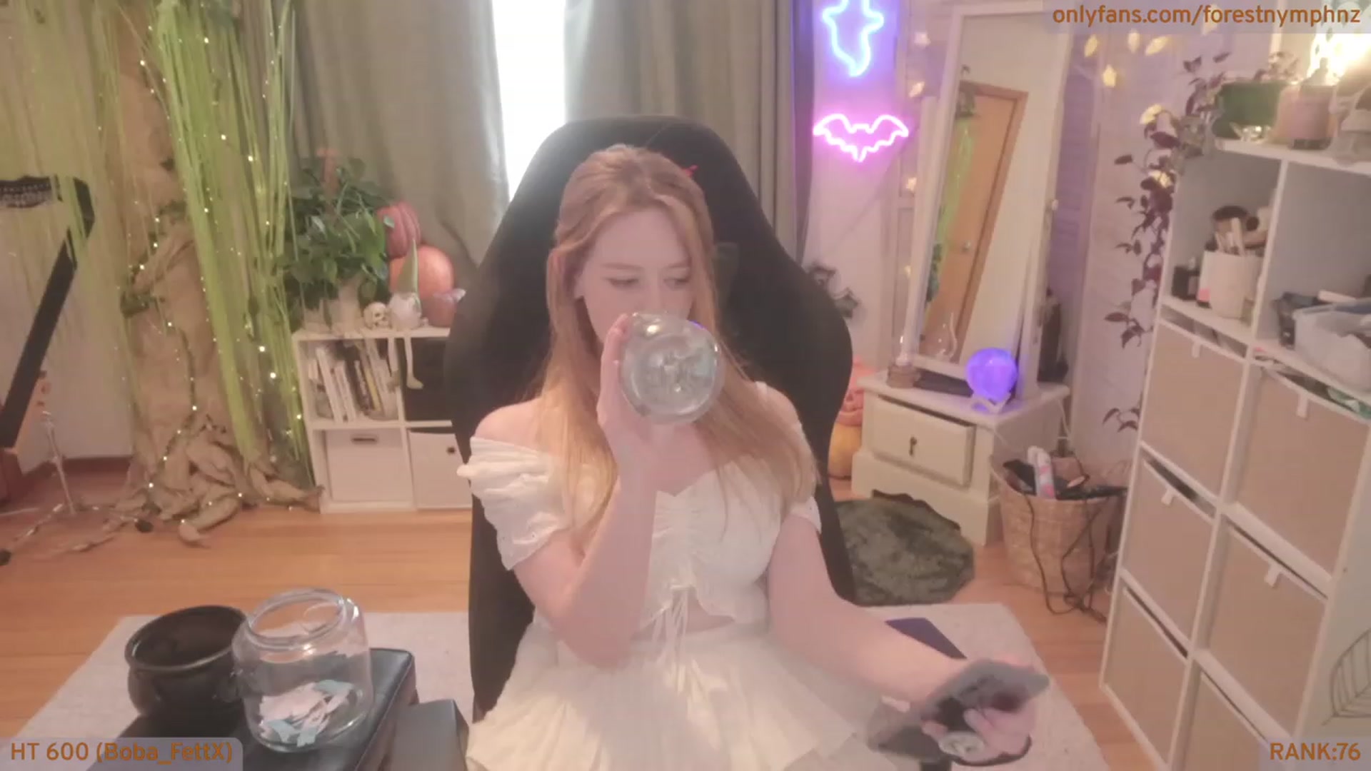 Gallery image thumbnail from Forest_nymph's myfreecams stream on, 10/03/2023, 04:02 image 6 of 20