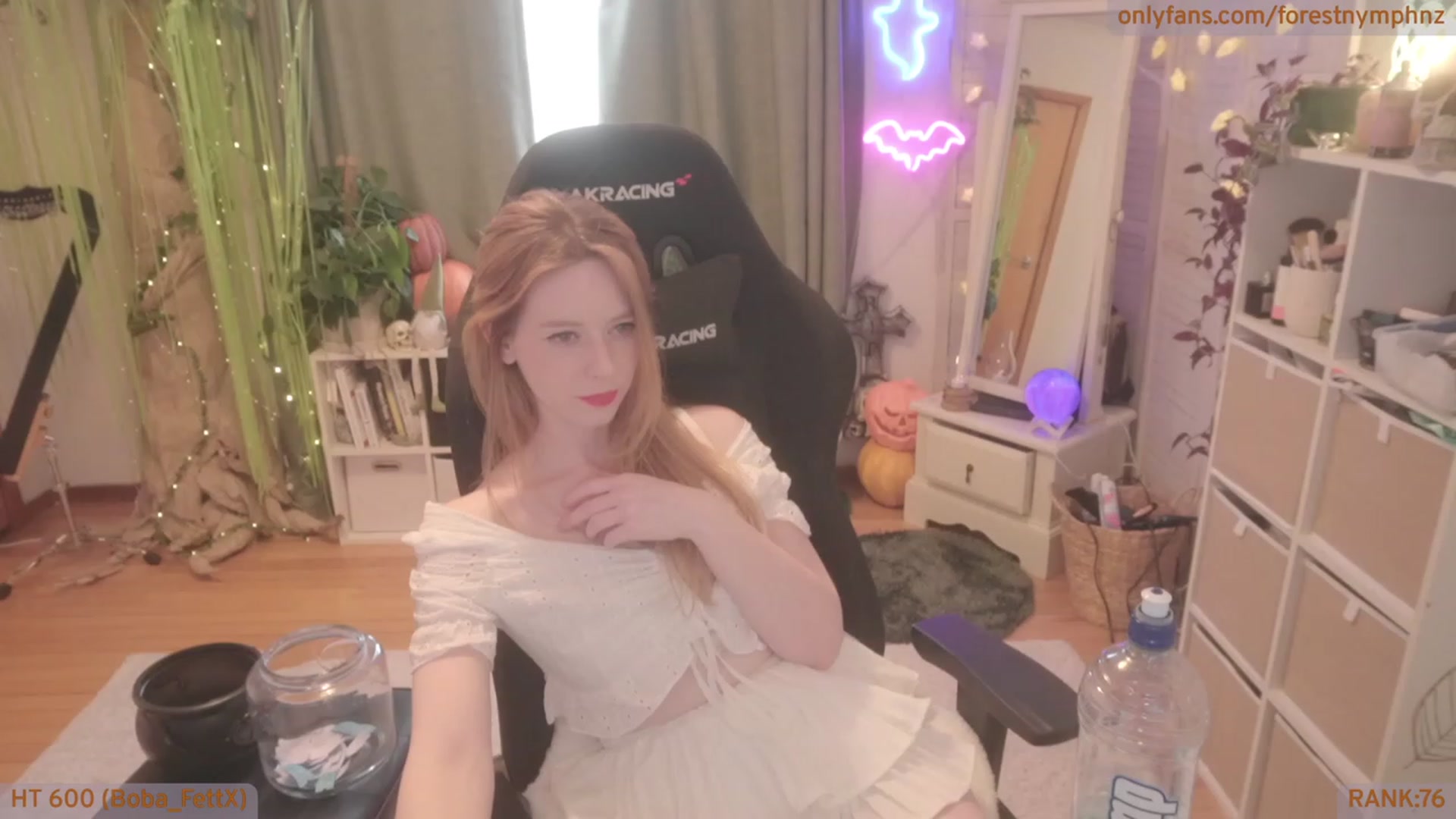 Gallery image thumbnail from Forest_nymph's myfreecams stream on, 10/03/2023, 04:02 image 8 of 20