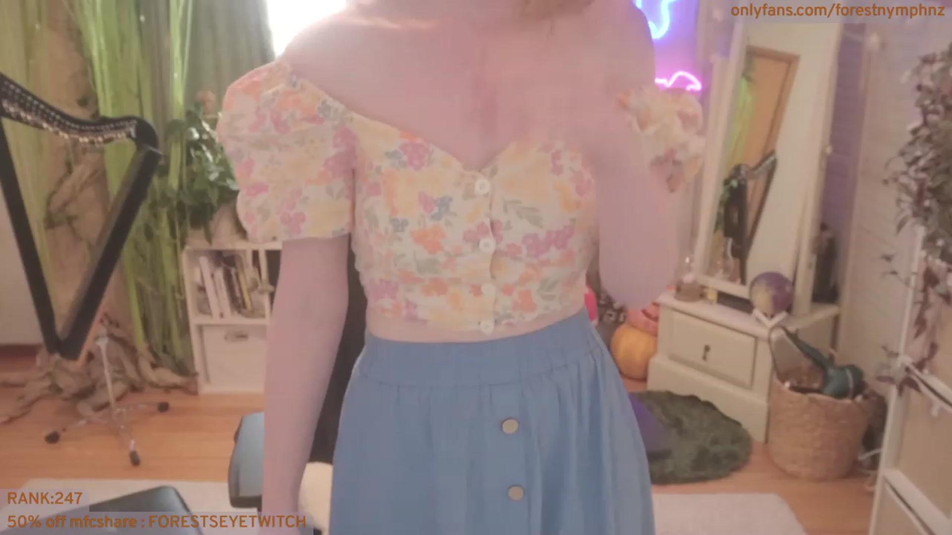 Gallery image thumbnail from Forest_nymph's myfreecams stream on, 10/13/2023, 05:22 image 6 of 20