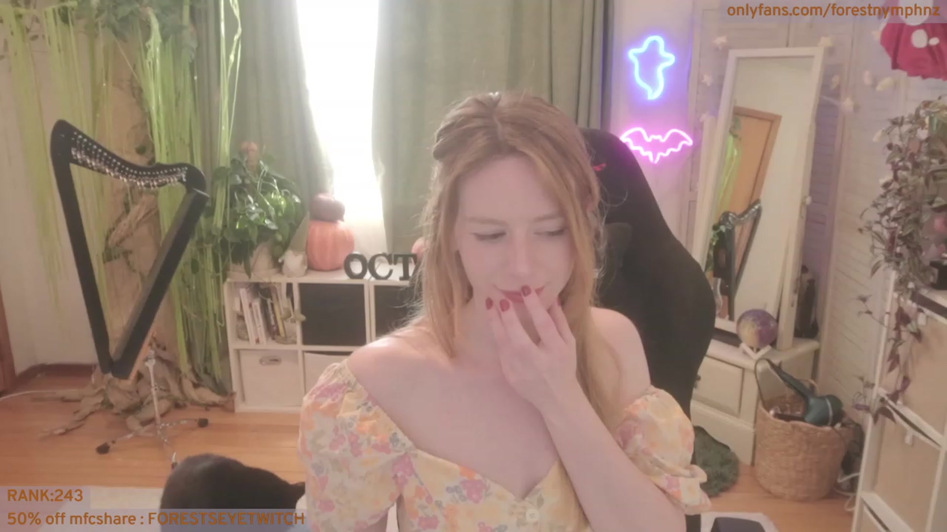 Gallery image thumbnail from Forest_nymph's myfreecams stream on, 10/13/2023, 05:22 image 17 of 20