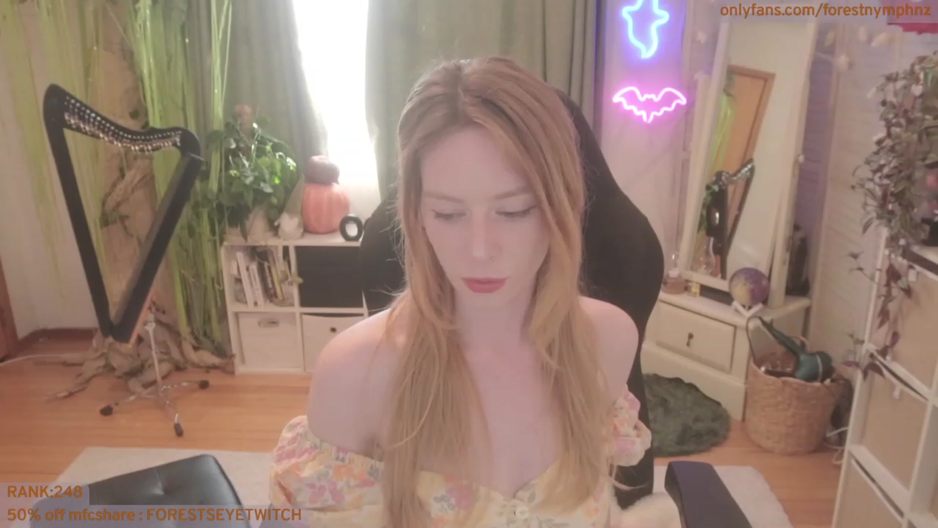 Gallery image thumbnail from Forest_nymph's myfreecams stream on, 10/13/2023, 05:22 image 10 of 20