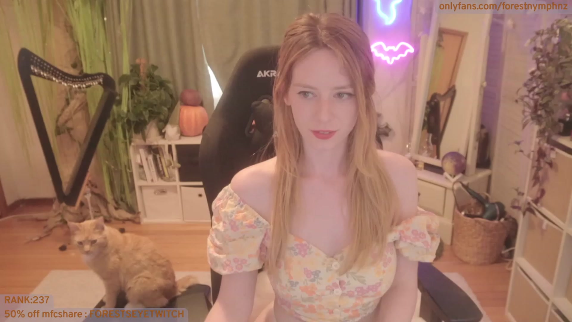 Gallery image thumbnail from Forest_nymph's myfreecams stream on, 10/13/2023, 07:40 image 2 of 20