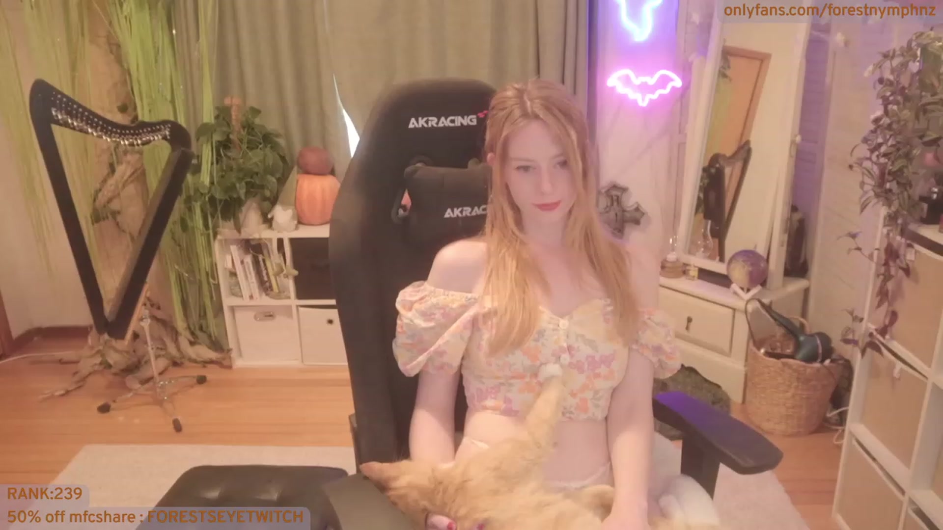 Gallery image thumbnail from Forest_nymph's myfreecams stream on, 10/13/2023, 07:40 image 1 of 20