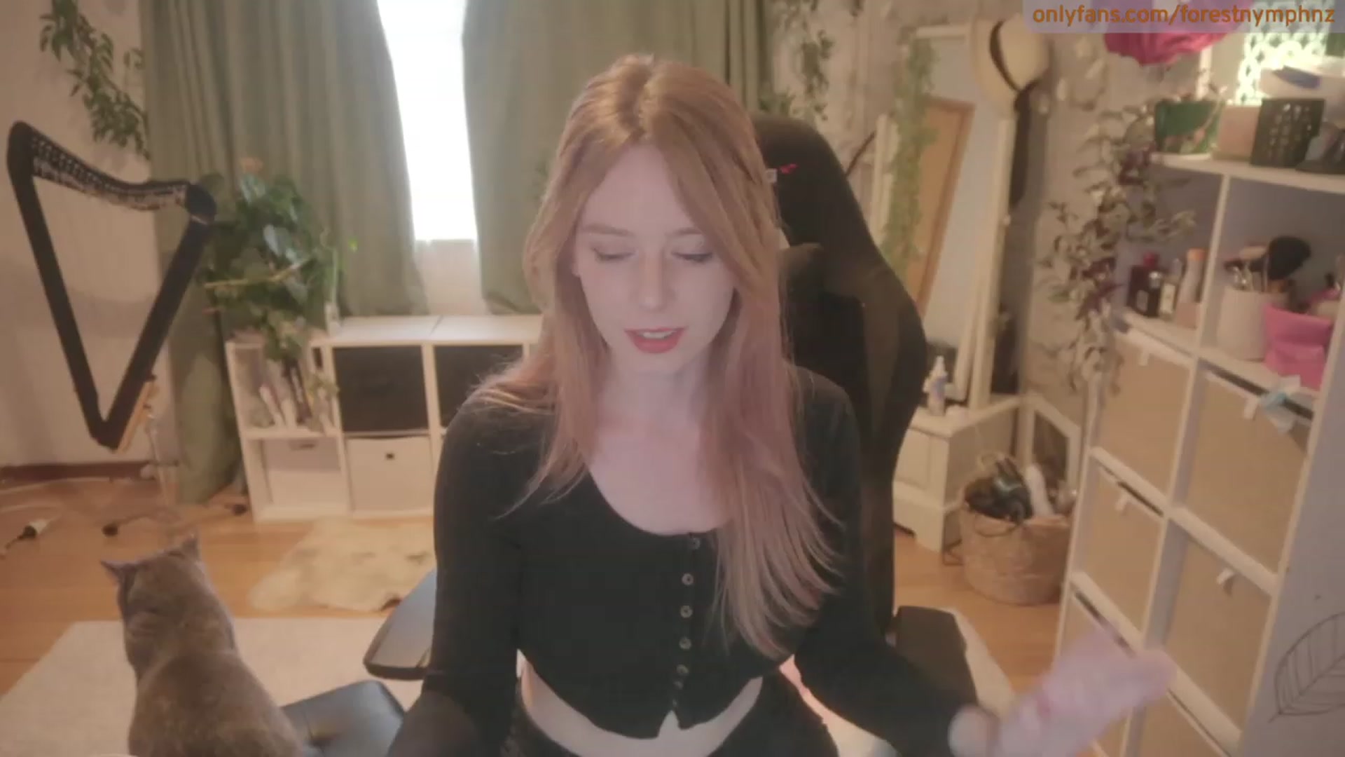 Gallery image thumbnail from Forest_nymph's myfreecams stream on, 12/04/2023, 03:44 image 1 of 20