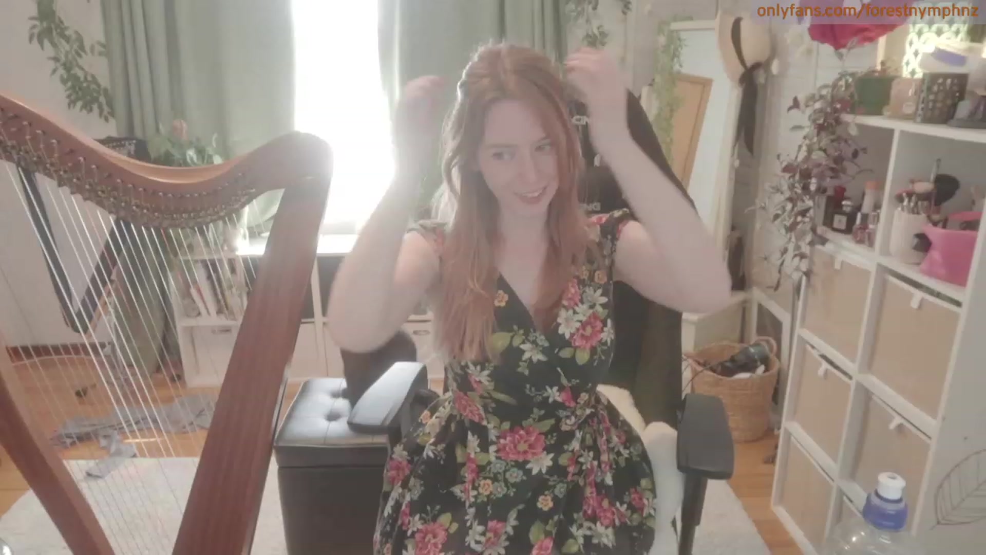 Gallery image thumbnail from Forest_nymph's myfreecams stream on, 12/08/2023, 04:01 image 14 of 20