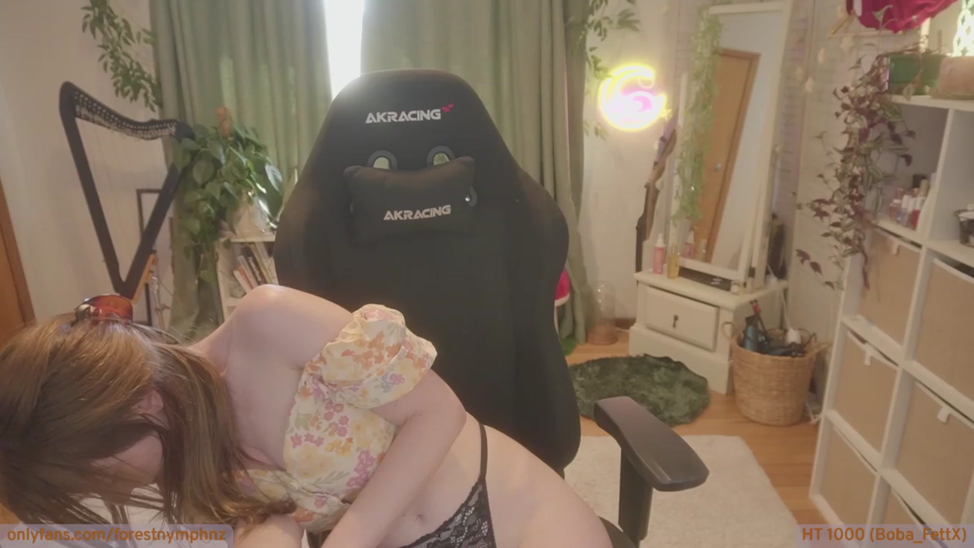Gallery image thumbnail from Forest_nymph's myfreecams stream on, 01/30/2024, 06:41 image 8 of 20