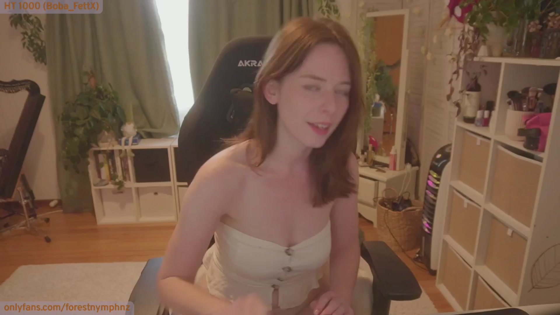 Gallery image thumbnail from Forest_nymph's myfreecams stream on, 03/29/2024, 05:08 image 9 of 20