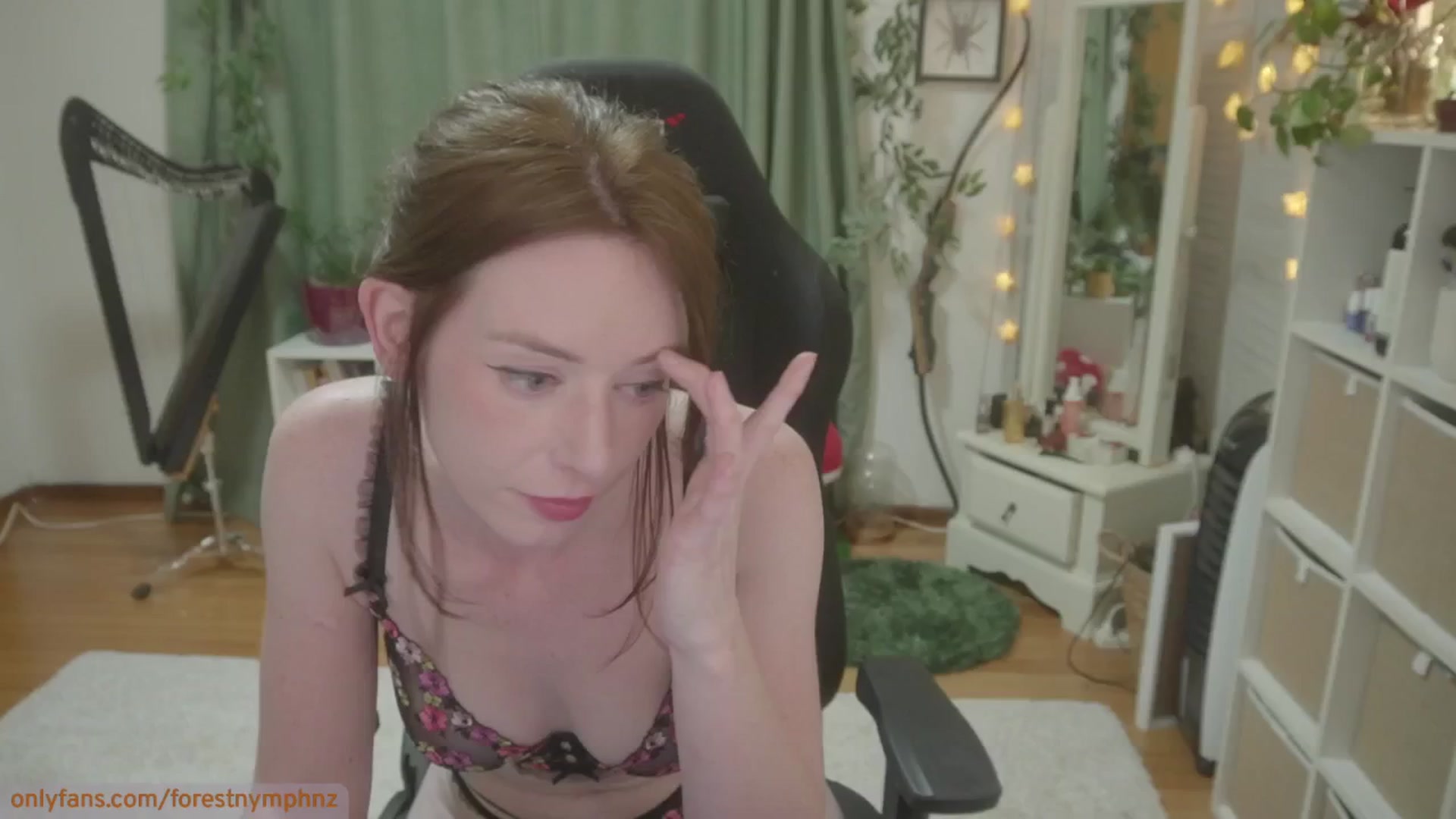 Gallery image thumbnail from Forest_nymph's myfreecams stream on, 06/14/2024, 06:00 image 14 of 20