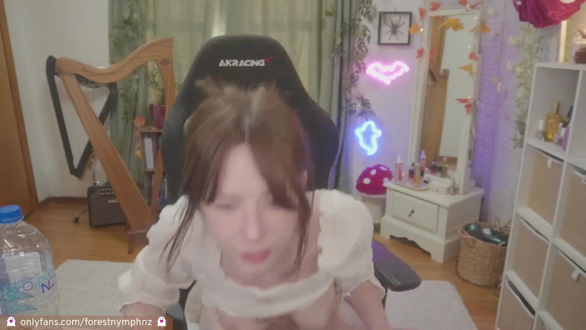 Gallery image thumbnail from Forest_nymph's myfreecams stream on, 10/24/2024, 06:46 image 9 of 20