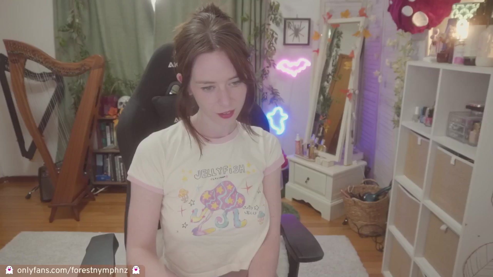 Gallery image thumbnail from Forest_nymph's myfreecams stream on, 10/31/2024, 05:21 image 9 of 20