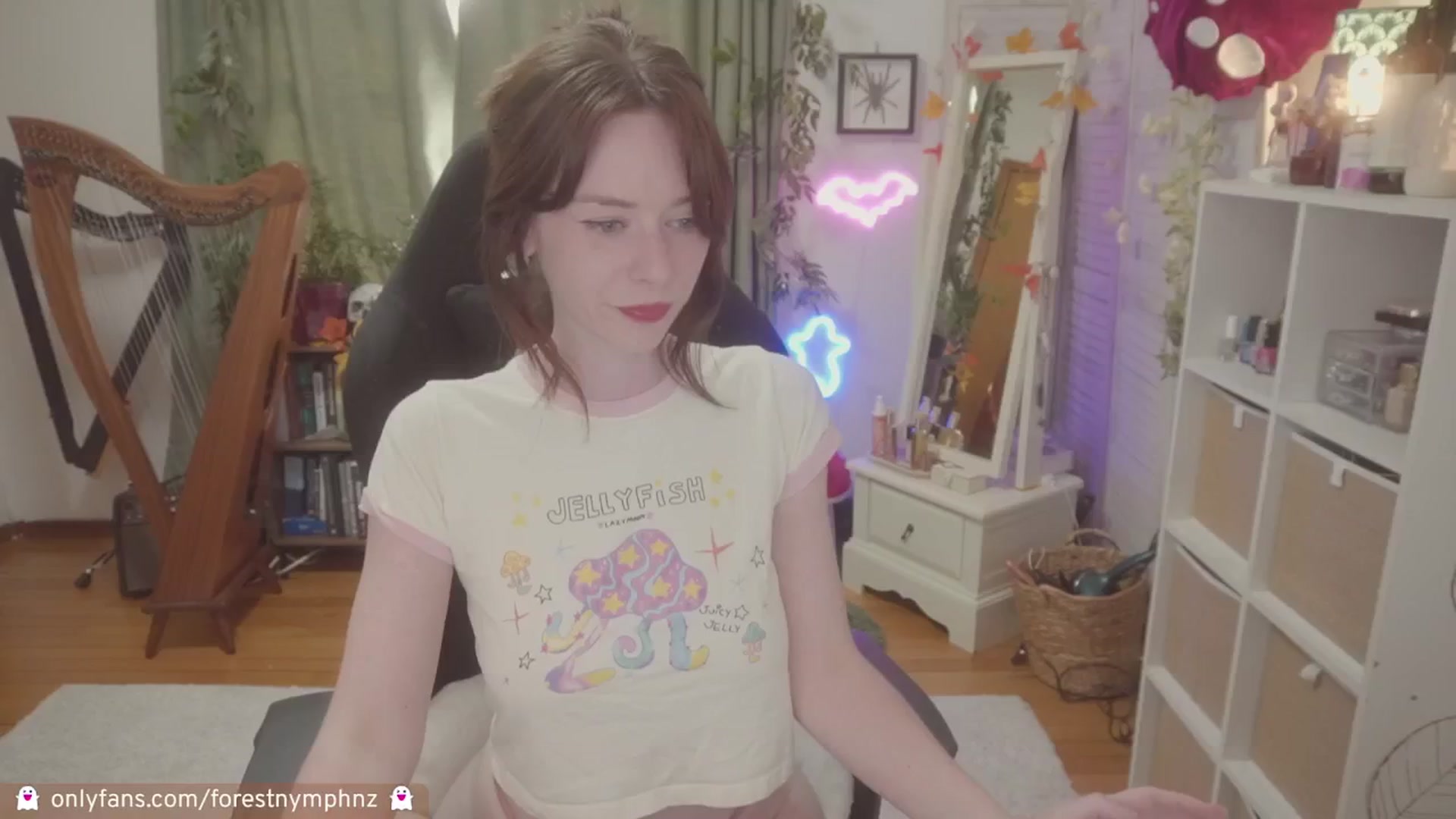 Gallery image thumbnail from Forest_nymph's myfreecams stream on, 10/31/2024, 05:21 image 7 of 20