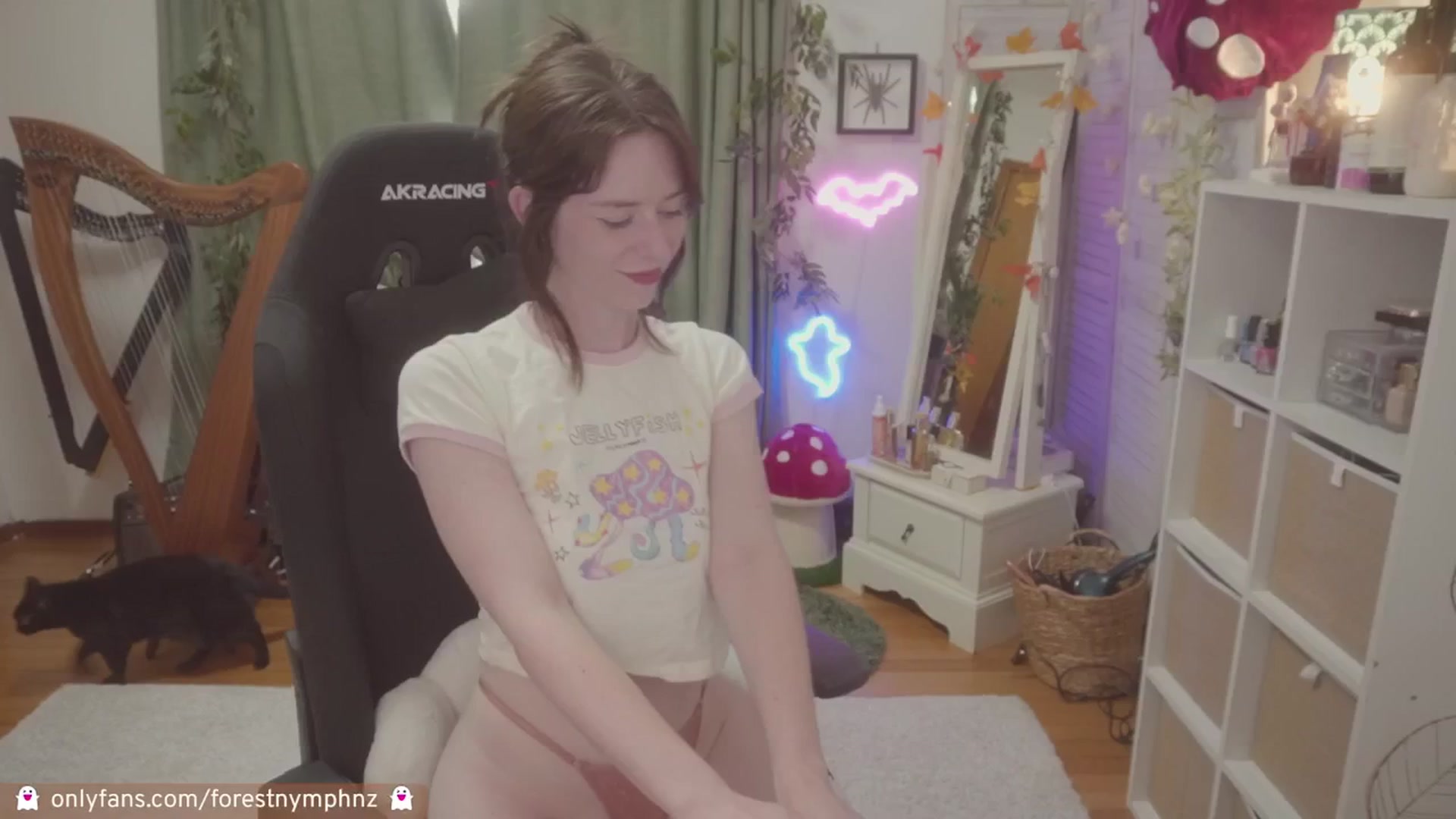 Gallery image thumbnail from Forest_nymph's myfreecams stream on, 10/31/2024, 05:21 image 20 of 20