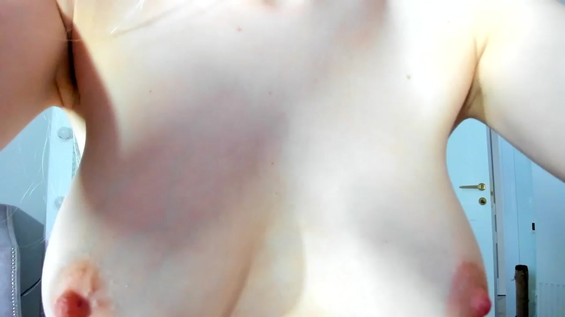 Gallery image thumbnail from ForeverBarbie's myfreecams stream on, 06/05/2024, 06:15 image 6 of 20