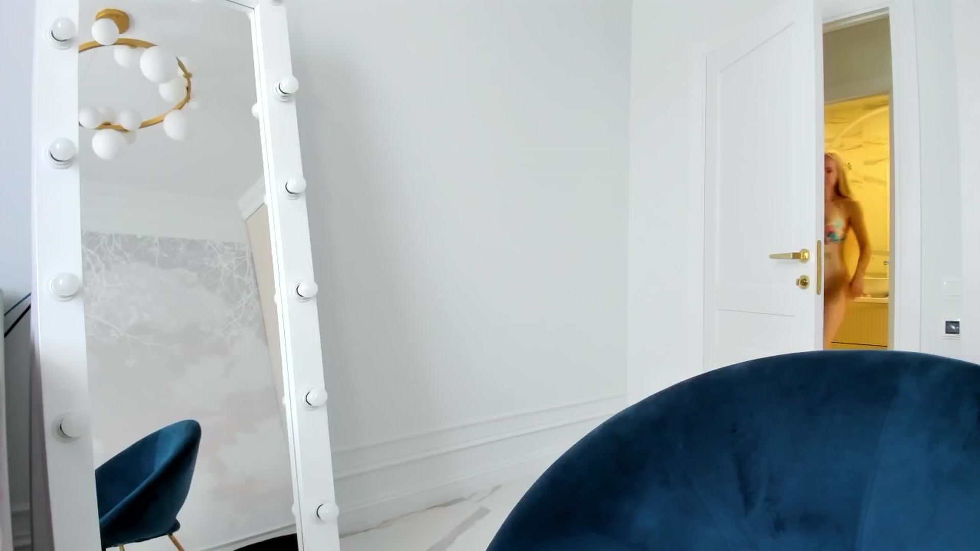 Gallery image thumbnail from ForeverBarbie's myfreecams stream on, 06/10/2024, 07:12 image 5 of 20