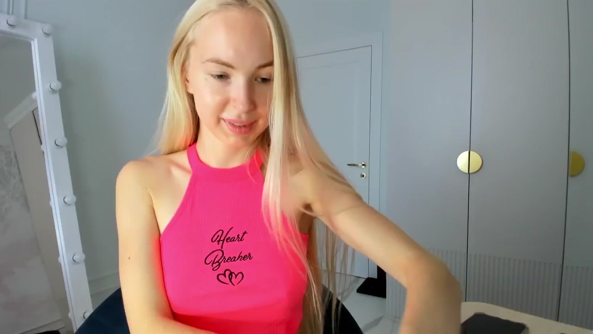 Gallery image thumbnail from ForeverBarbie's myfreecams stream on, 06/13/2024, 05:31 image 20 of 20