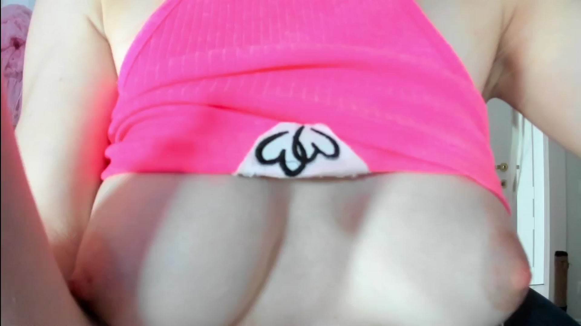 Gallery image thumbnail from ForeverBarbie's myfreecams stream on, 06/13/2024, 08:24 image 5 of 20