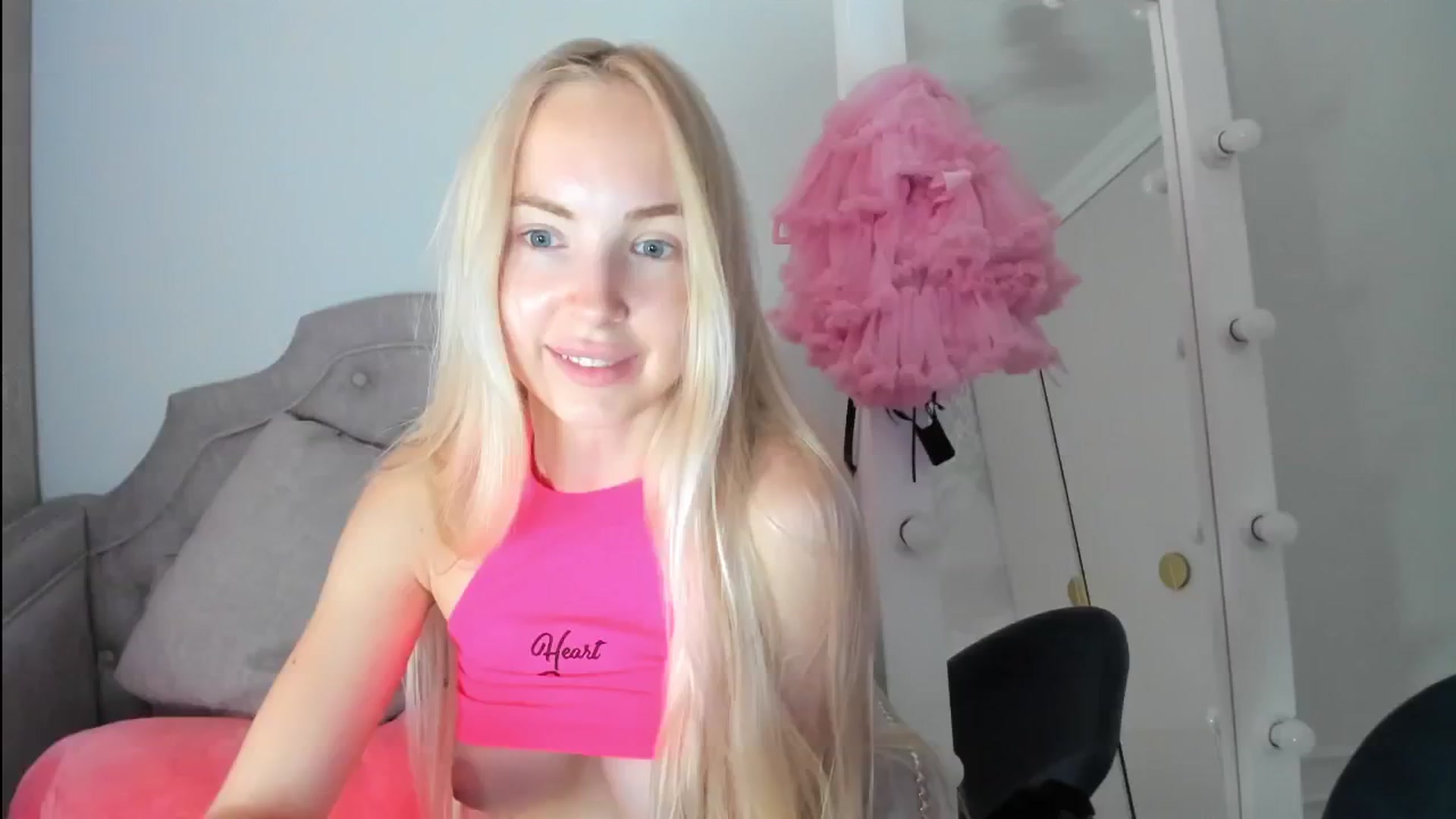 Gallery image thumbnail from ForeverBarbie's myfreecams stream on, 06/13/2024, 09:00 image 16 of 20
