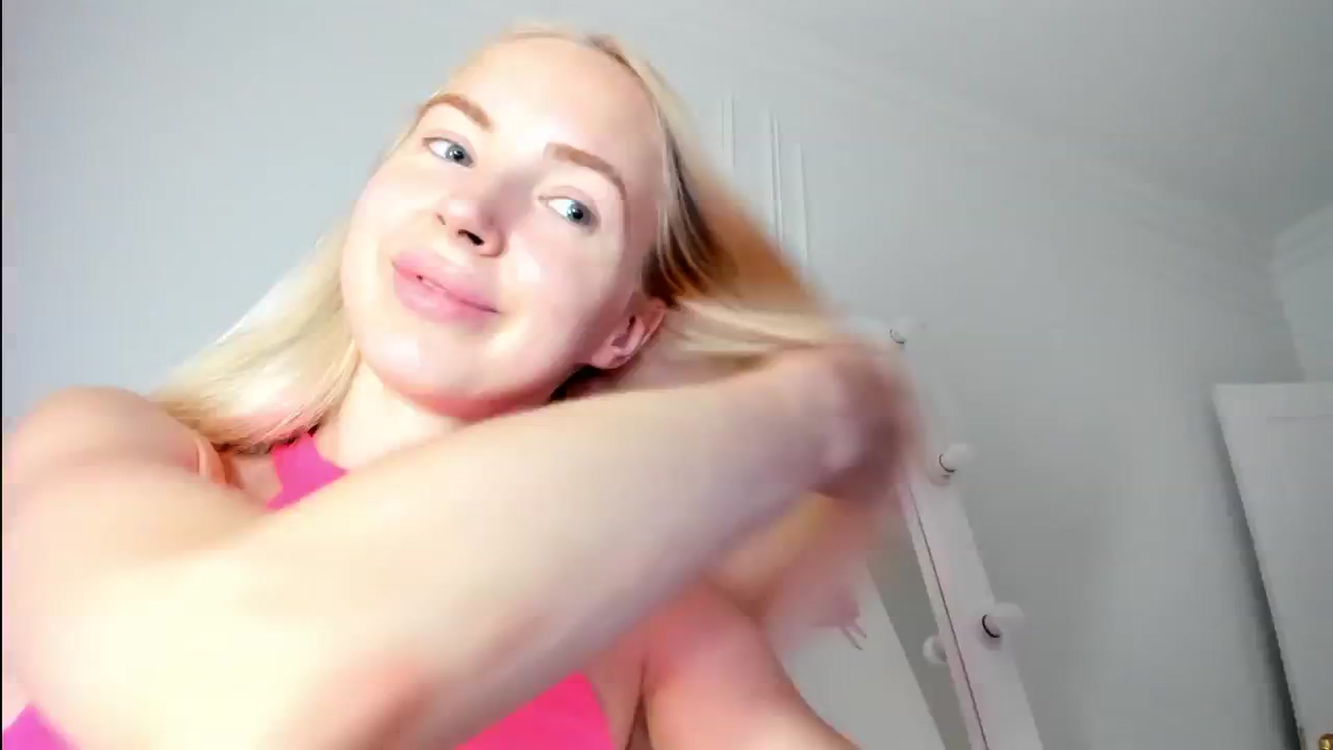 Gallery image thumbnail from ForeverBarbie's myfreecams stream on, 06/13/2024, 09:00 image 7 of 20