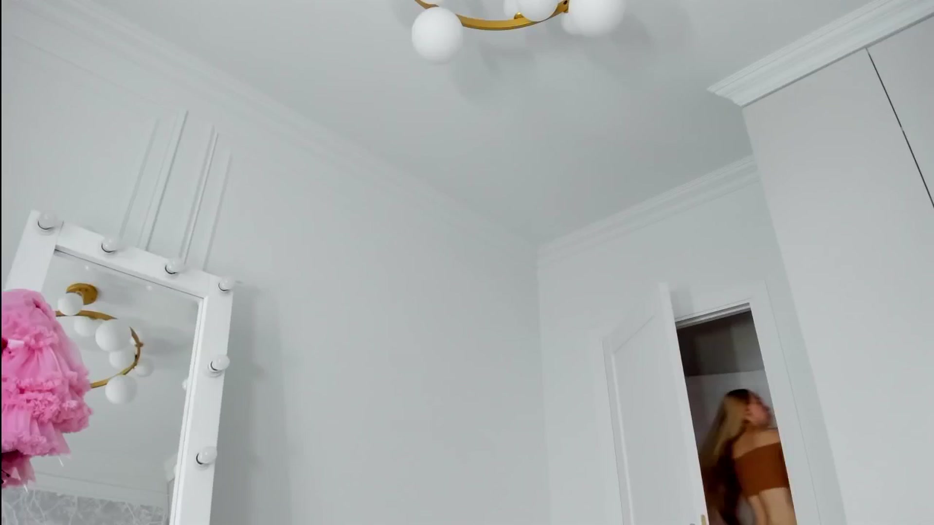Gallery image thumbnail from ForeverBarbie's myfreecams stream on, 06/15/2024, 05:46 image 3 of 20