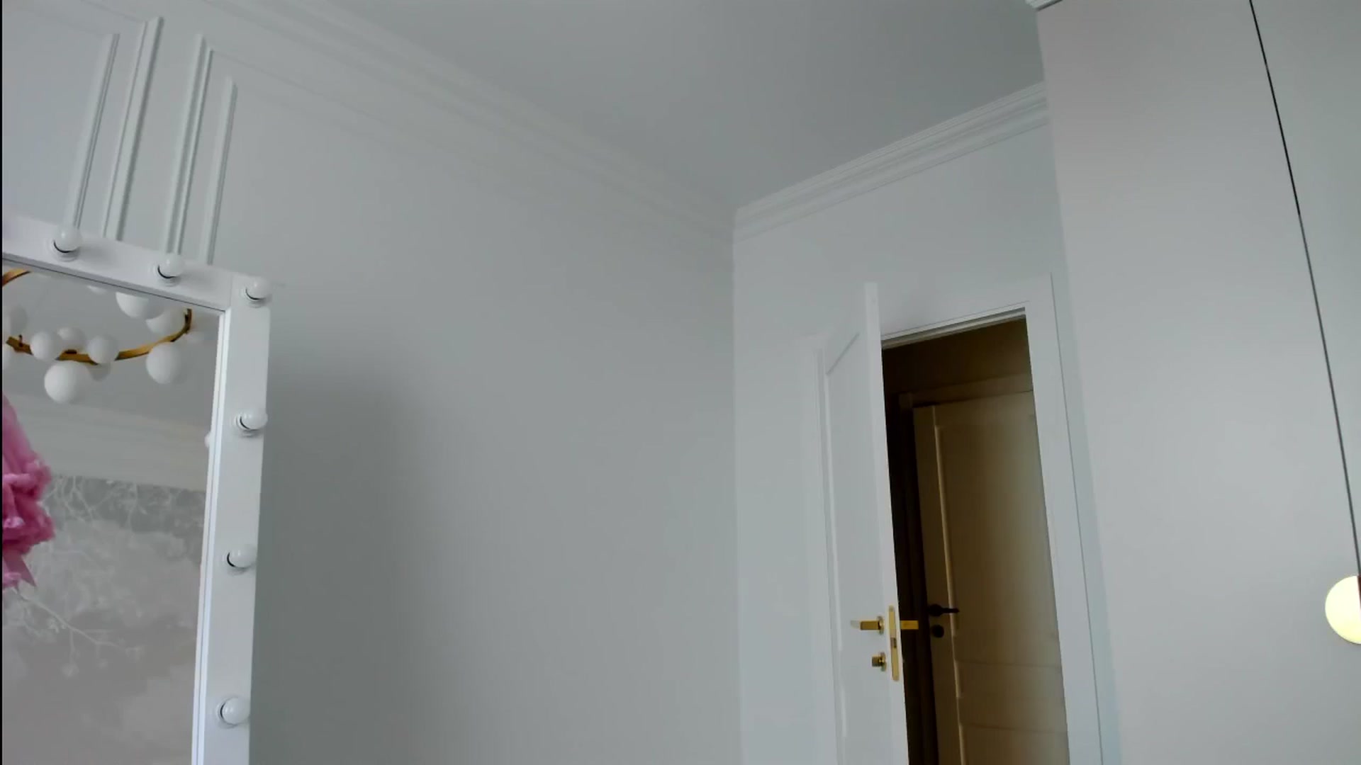 Gallery image thumbnail from ForeverBarbie's myfreecams stream on, 06/18/2024, 05:01 image 16 of 20