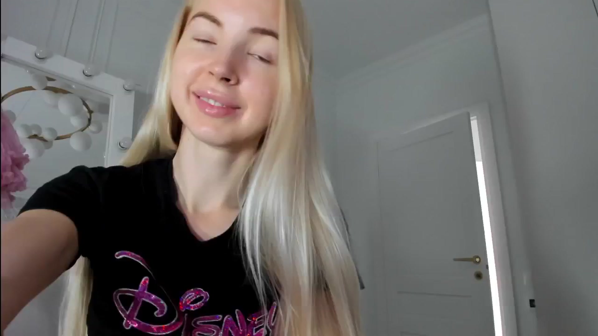 Gallery image thumbnail from ForeverBarbie's myfreecams stream on, 06/24/2024, 05:38 image 19 of 20