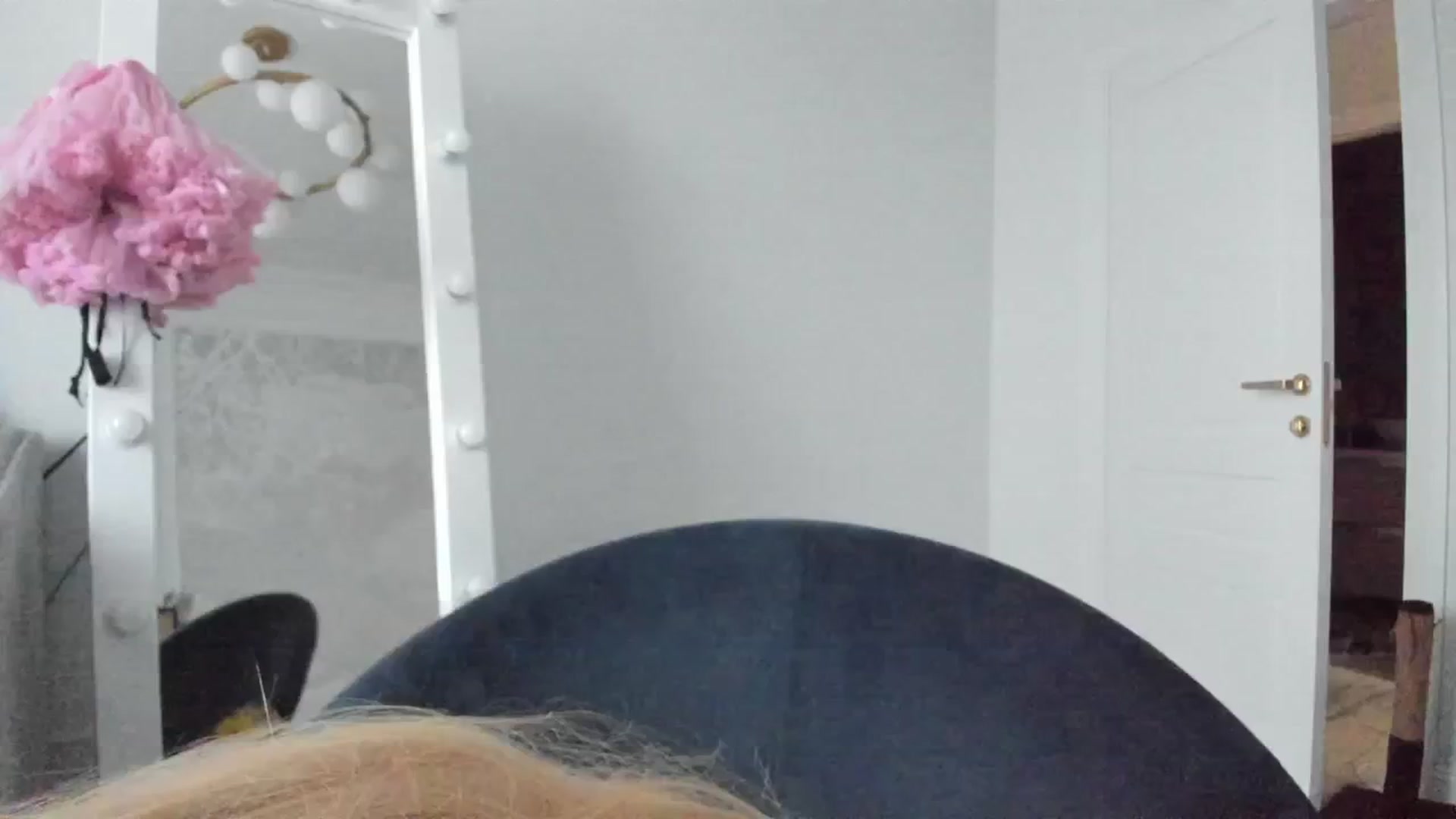 Gallery image thumbnail from ForeverBarbie's myfreecams stream on, 07/10/2024, 02:53 image 2 of 20