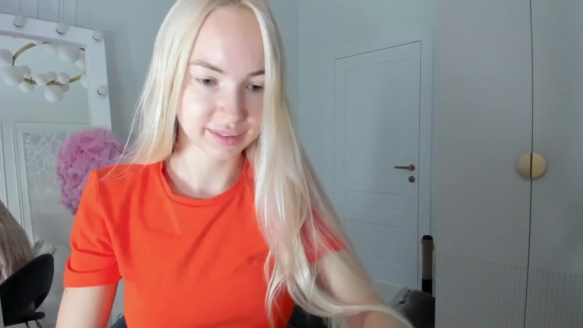 Gallery image thumbnail from ForeverBarbie's myfreecams stream on, 07/29/2024, 06:42 image 10 of 20