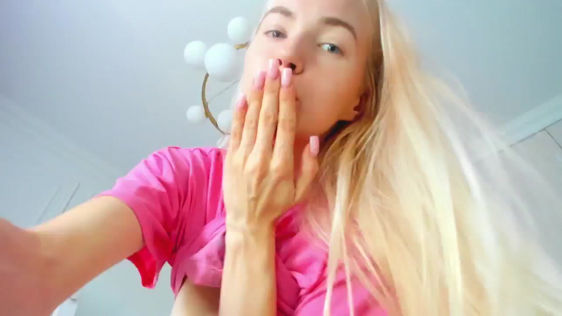 Gallery image thumbnail from ForeverBarbie's myfreecams stream on, 08/10/2024, 10:13 image 6 of 20