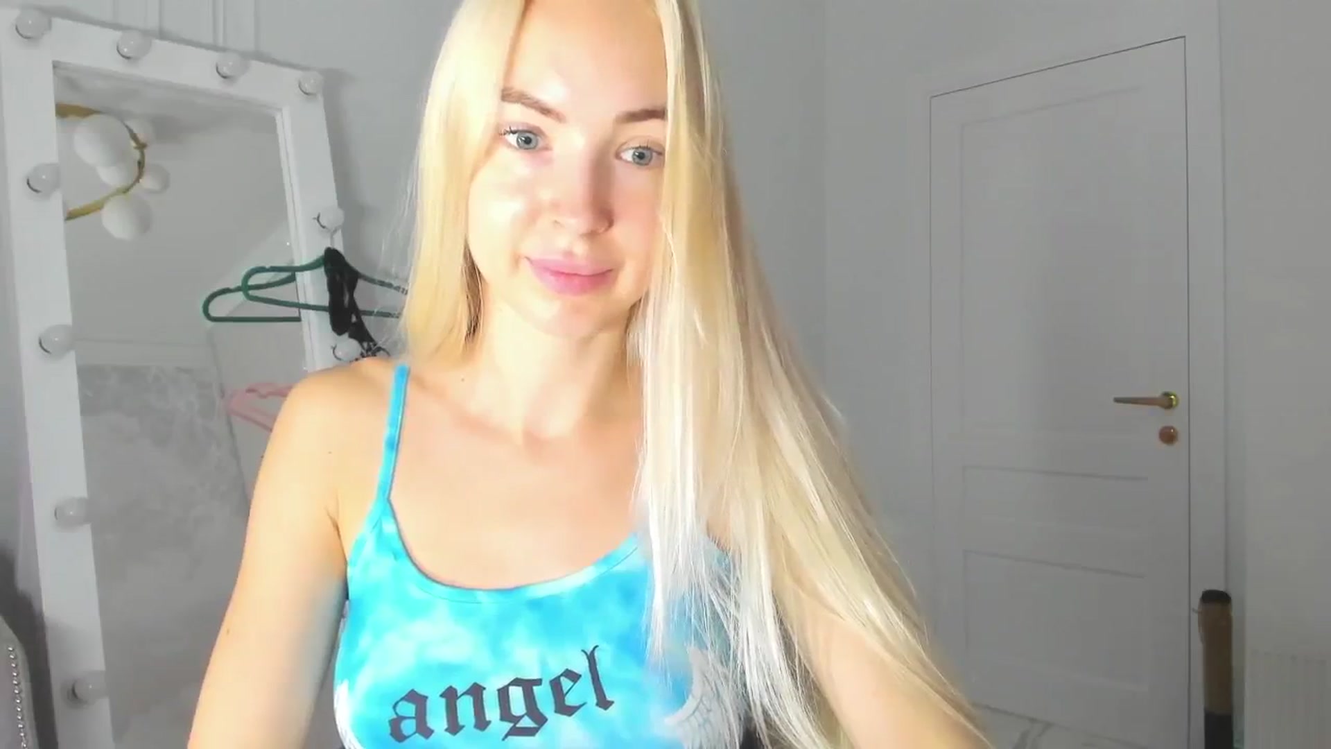 Gallery image thumbnail from ForeverBarbie's myfreecams stream on, 08/28/2024, 05:02 image 18 of 20