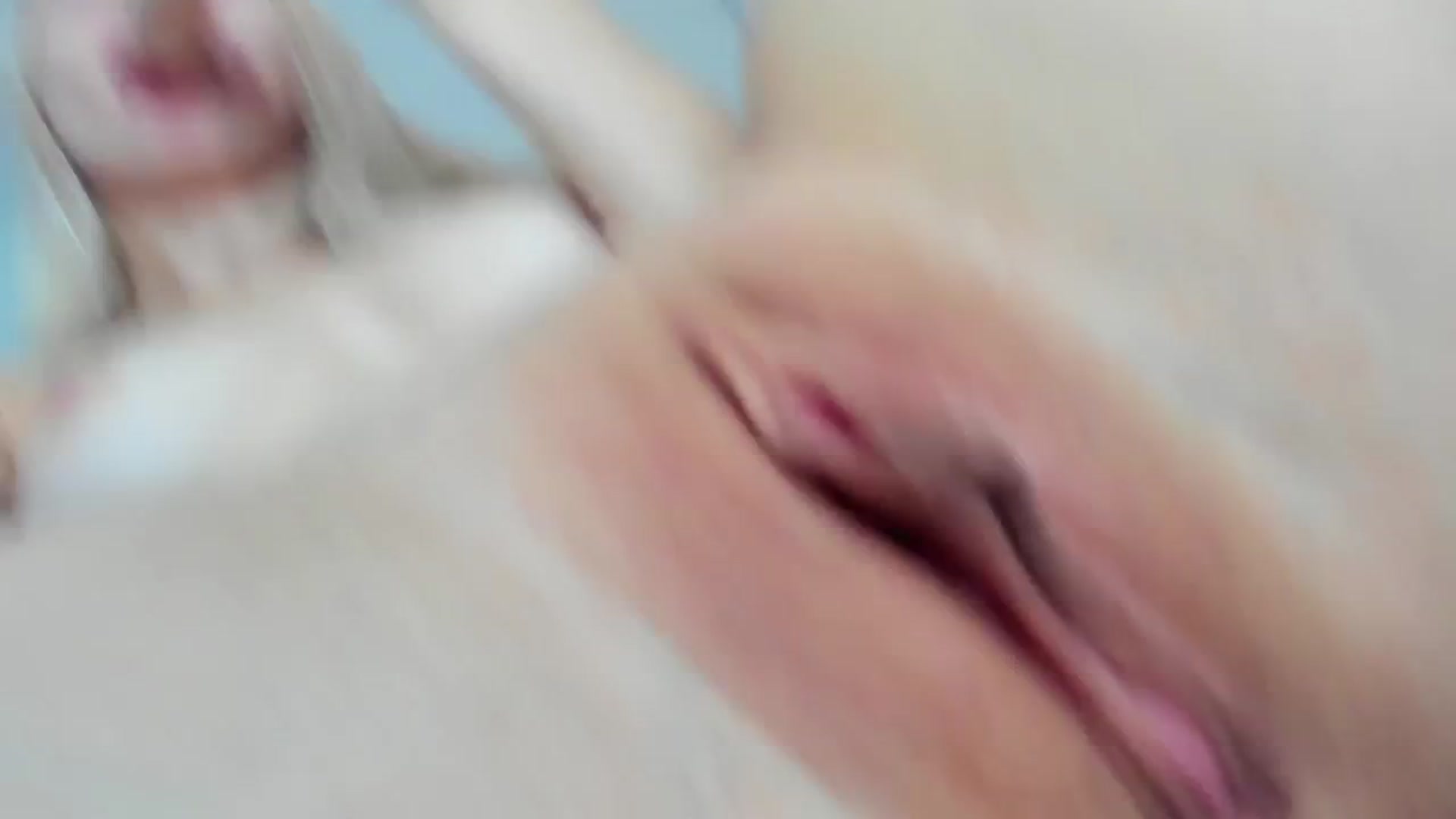 Gallery image thumbnail from ForeverBarbie's myfreecams stream on, 08/29/2024, 06:37 image 13 of 20