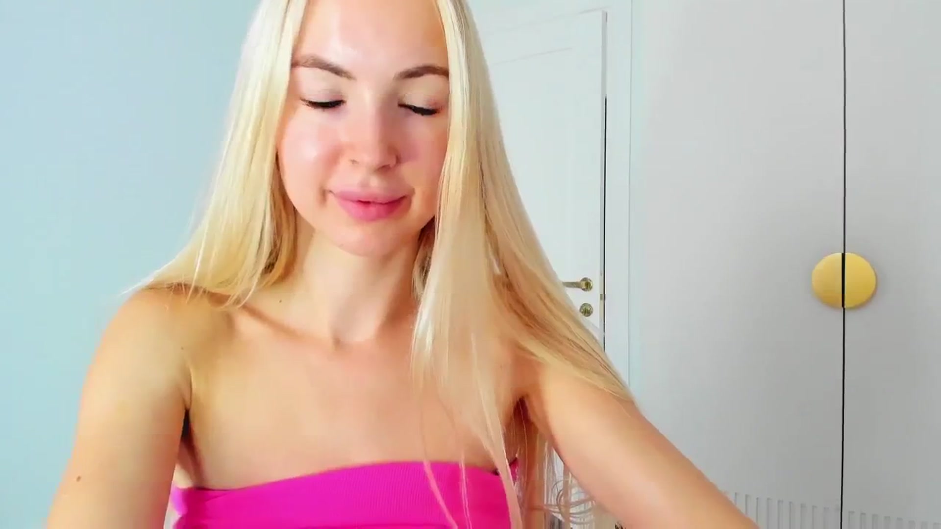 Gallery image thumbnail from ForeverBarbie's myfreecams stream on, 09/03/2024, 09:02 image 20 of 20