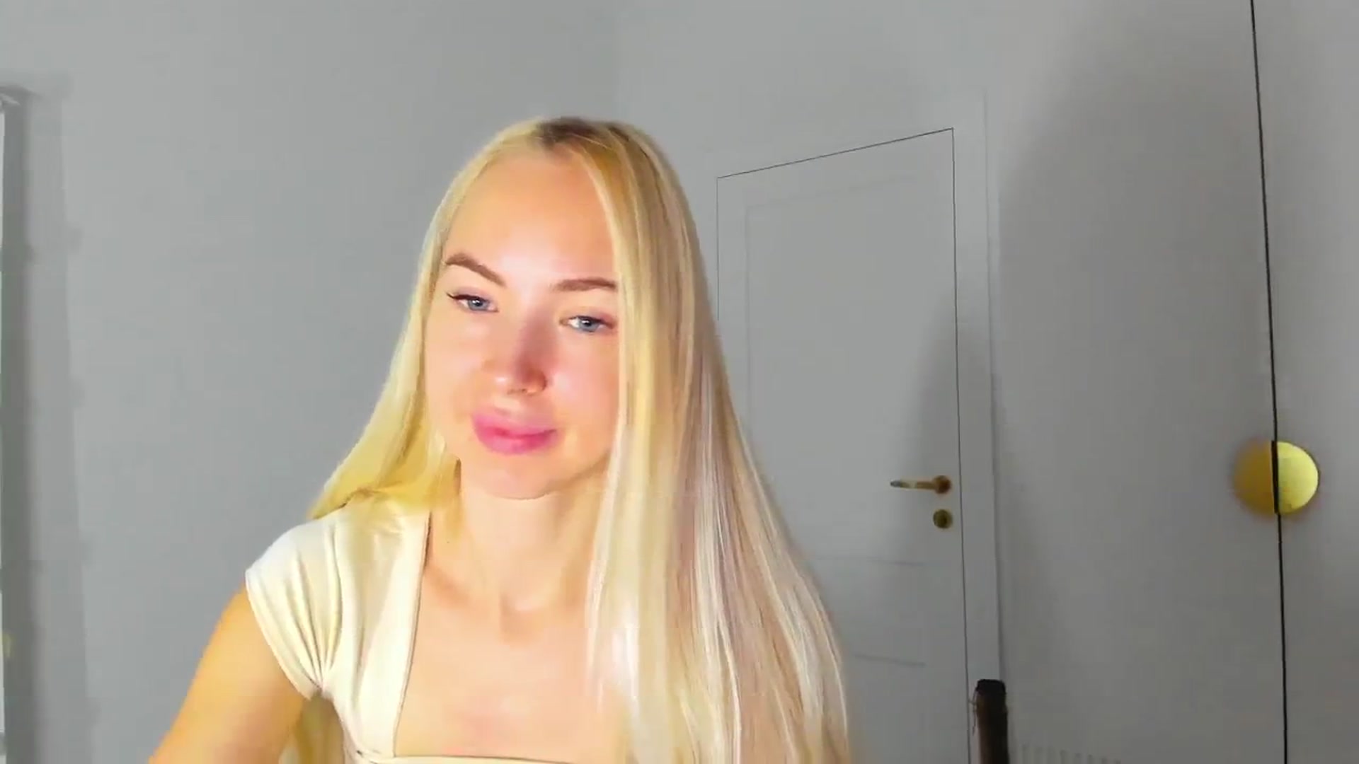 Gallery image thumbnail from ForeverBarbie's myfreecams stream on, 09/05/2024, 04:53 image 5 of 20