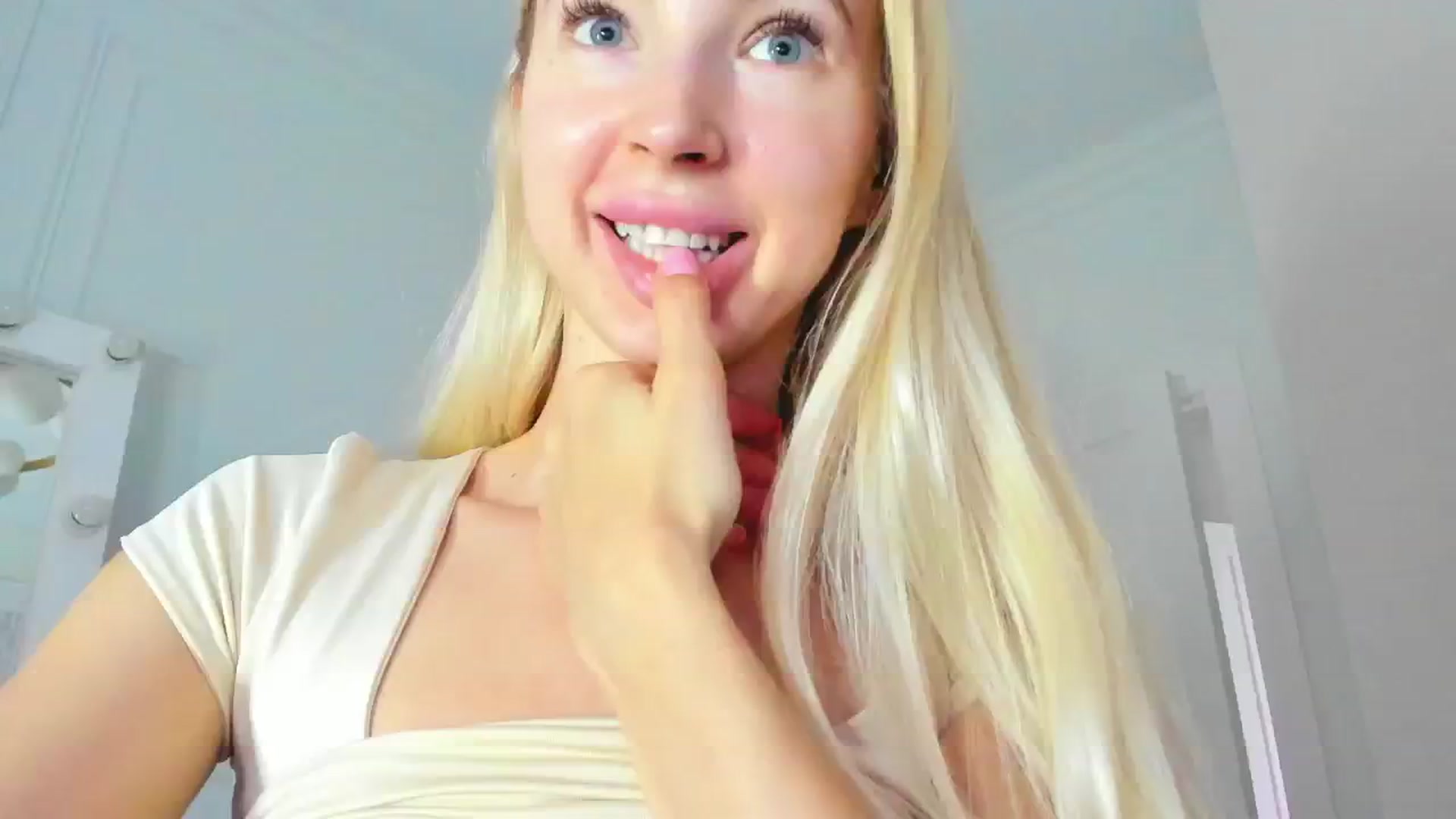 Gallery image thumbnail from ForeverBarbie's myfreecams stream on, 09/05/2024, 09:26 image 19 of 20