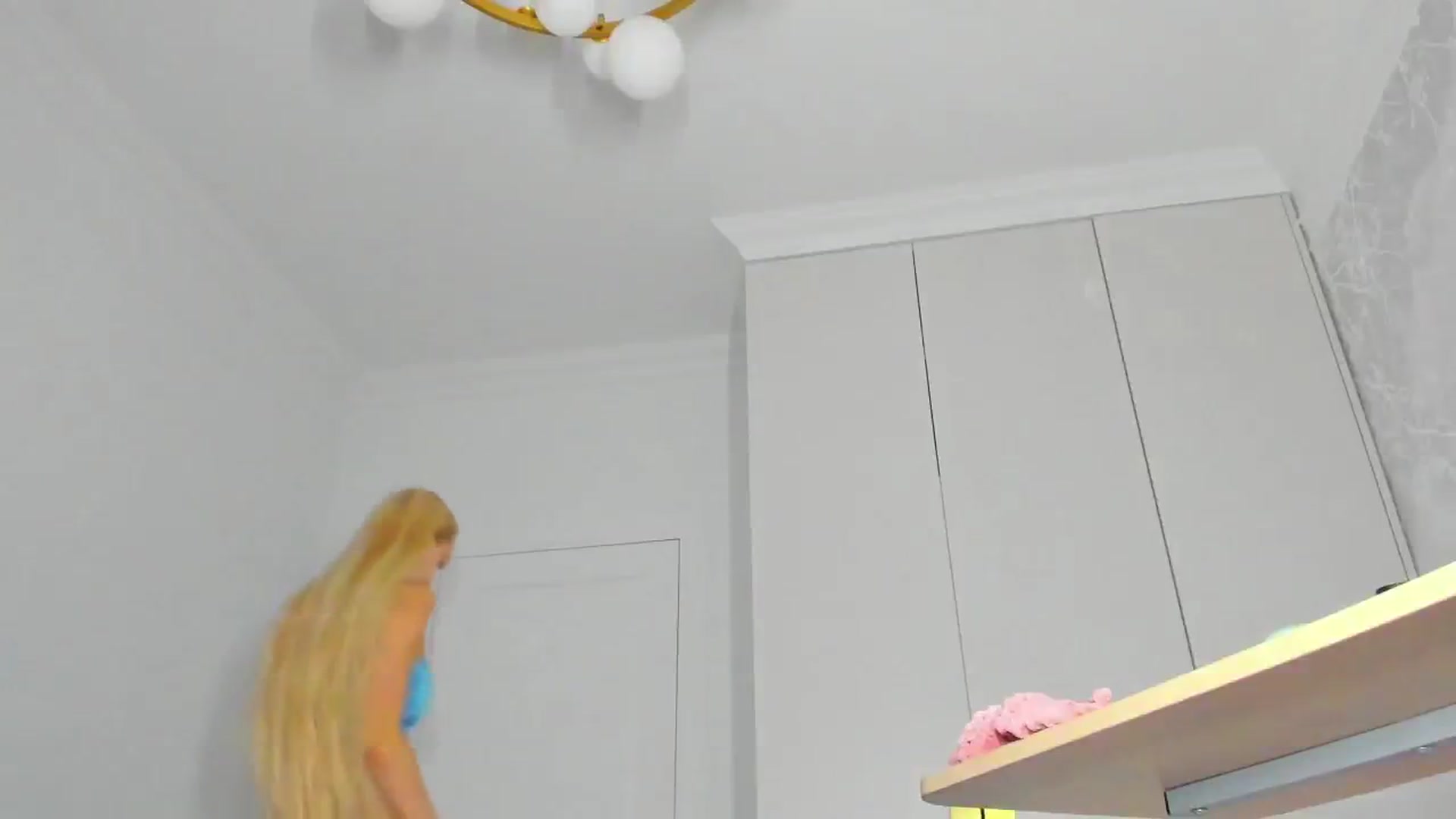Gallery image thumbnail from ForeverBarbie's myfreecams stream on, 09/15/2024, 07:03 image 7 of 20