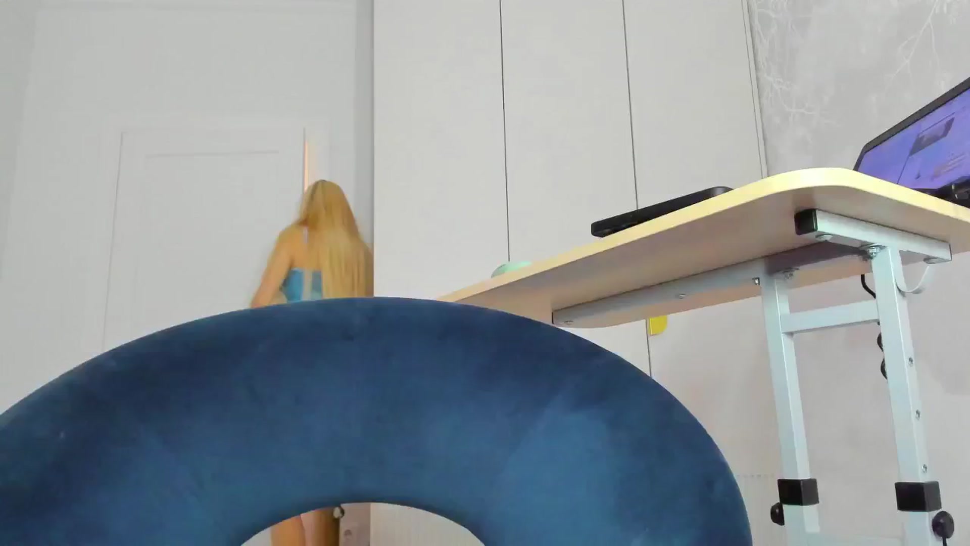 Gallery image thumbnail from ForeverBarbie's myfreecams stream on, 09/24/2024, 06:49 image 18 of 20