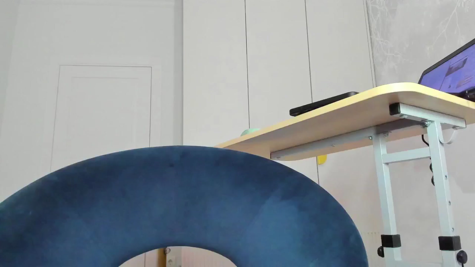 Gallery image thumbnail from ForeverBarbie's myfreecams stream on, 09/24/2024, 06:49 image 19 of 20
