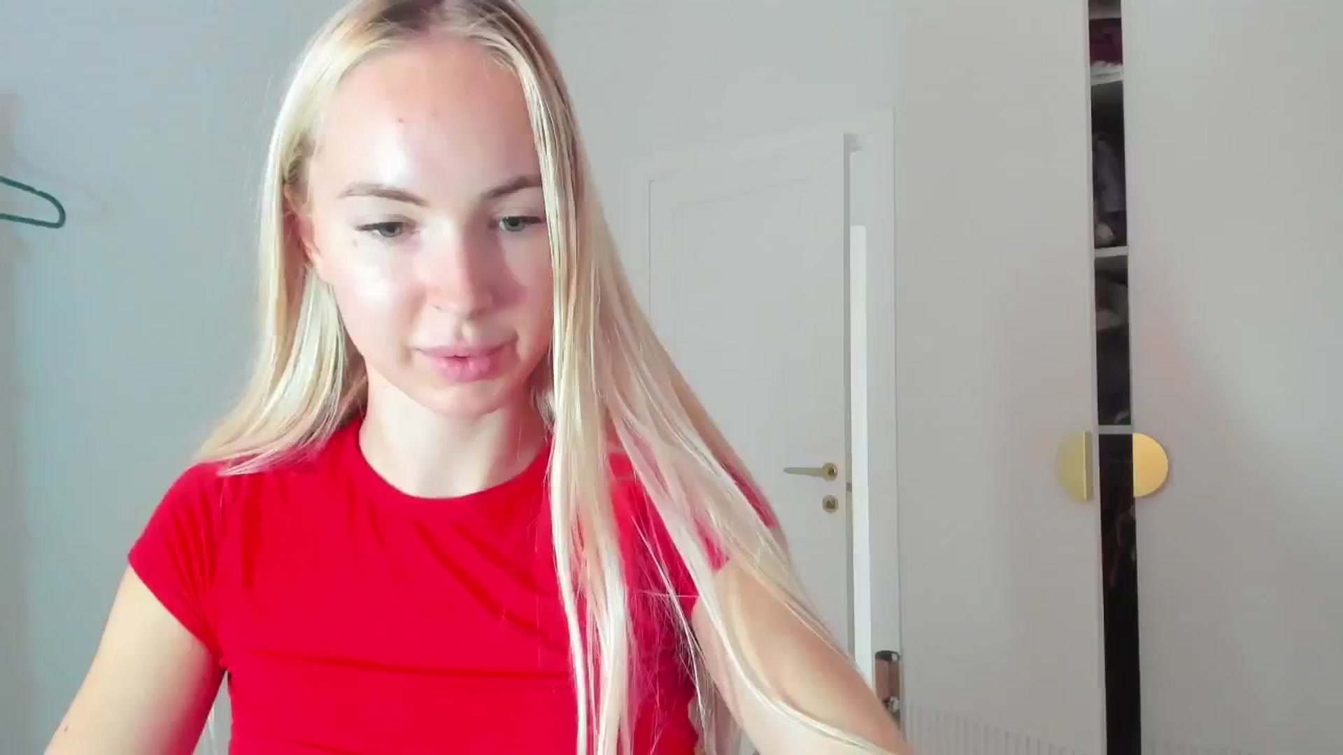 Gallery image thumbnail from ForeverBarbie's myfreecams stream on, 10/03/2024, 09:09 image 3 of 20
