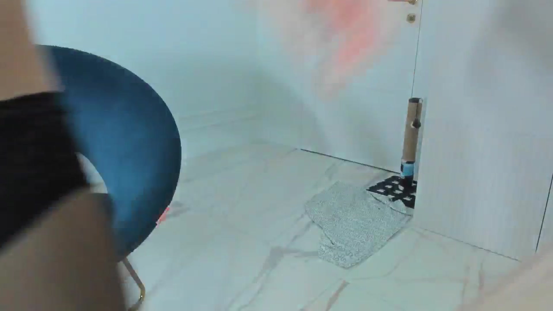 Gallery image thumbnail from ForeverBarbie's myfreecams stream on, 10/09/2024, 03:57 image 17 of 20