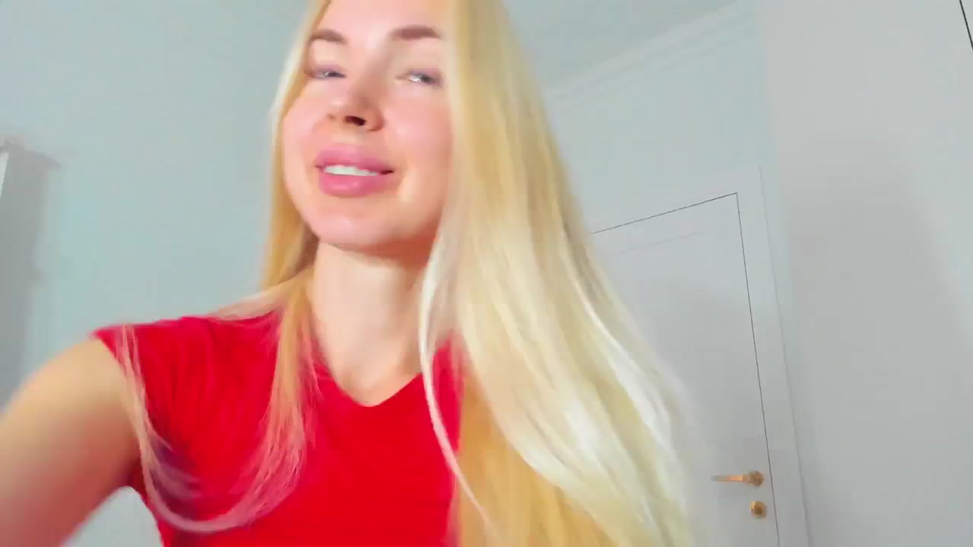 Gallery image thumbnail from ForeverBarbie's myfreecams stream on, 10/14/2024, 08:14 image 18 of 20