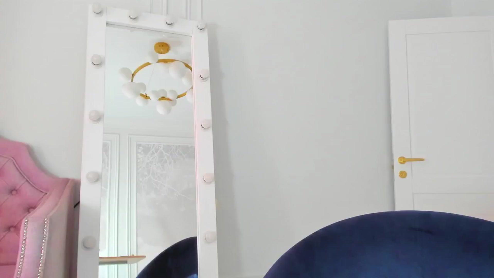 Gallery image thumbnail from ForeverBarbie's myfreecams stream on, 10/24/2024, 09:58 image 2 of 20