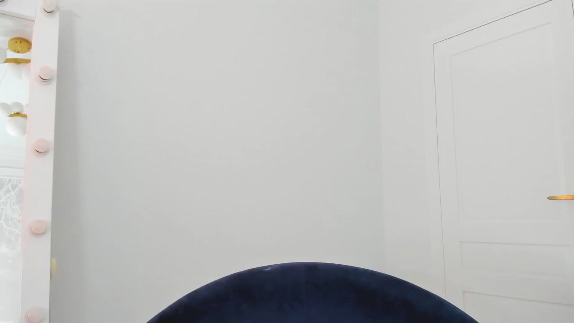 Gallery image thumbnail from ForeverBarbie's myfreecams stream on, 10/31/2024, 08:10 image 14 of 20