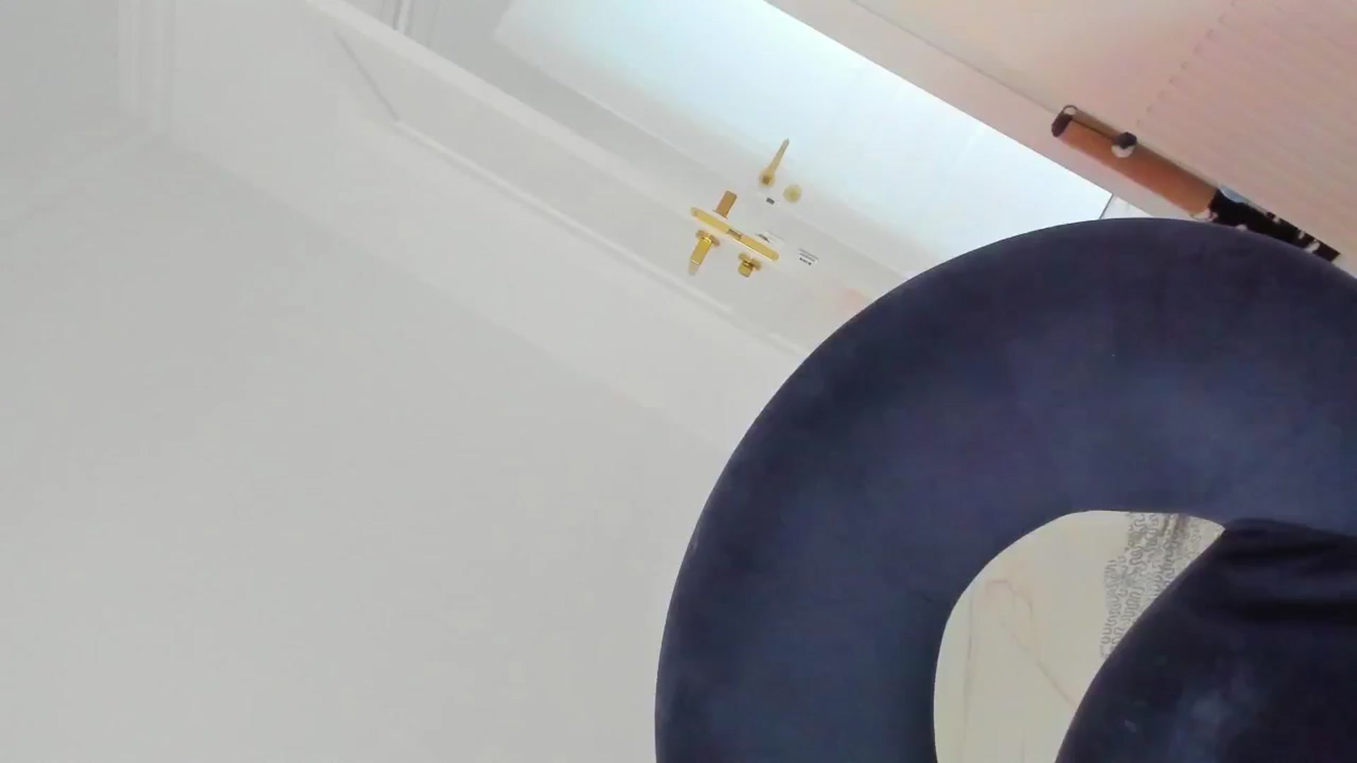 Gallery image thumbnail from ForeverBarbie's myfreecams stream on, 11/04/2024, 11:29 image 5 of 20