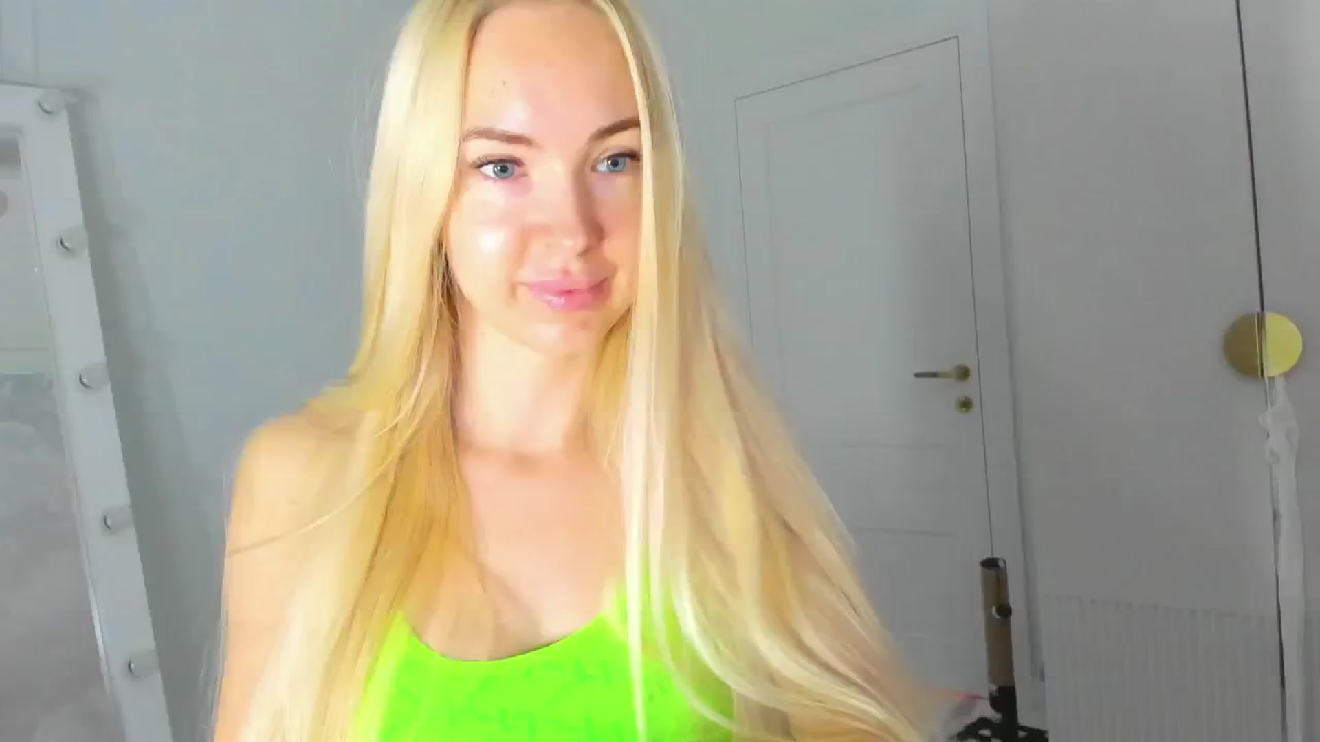 Gallery image thumbnail from ForeverBarbie's myfreecams stream on, 11/08/2024, 05:04 image 19 of 20