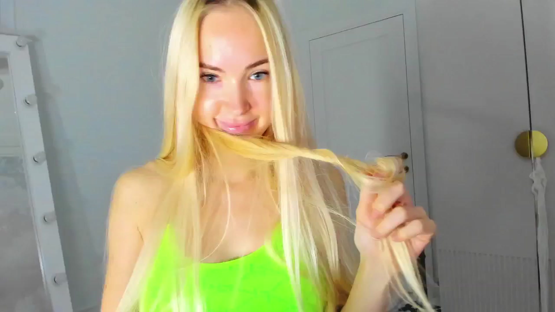Gallery image thumbnail from ForeverBarbie's myfreecams stream on, 11/08/2024, 05:04 image 20 of 20