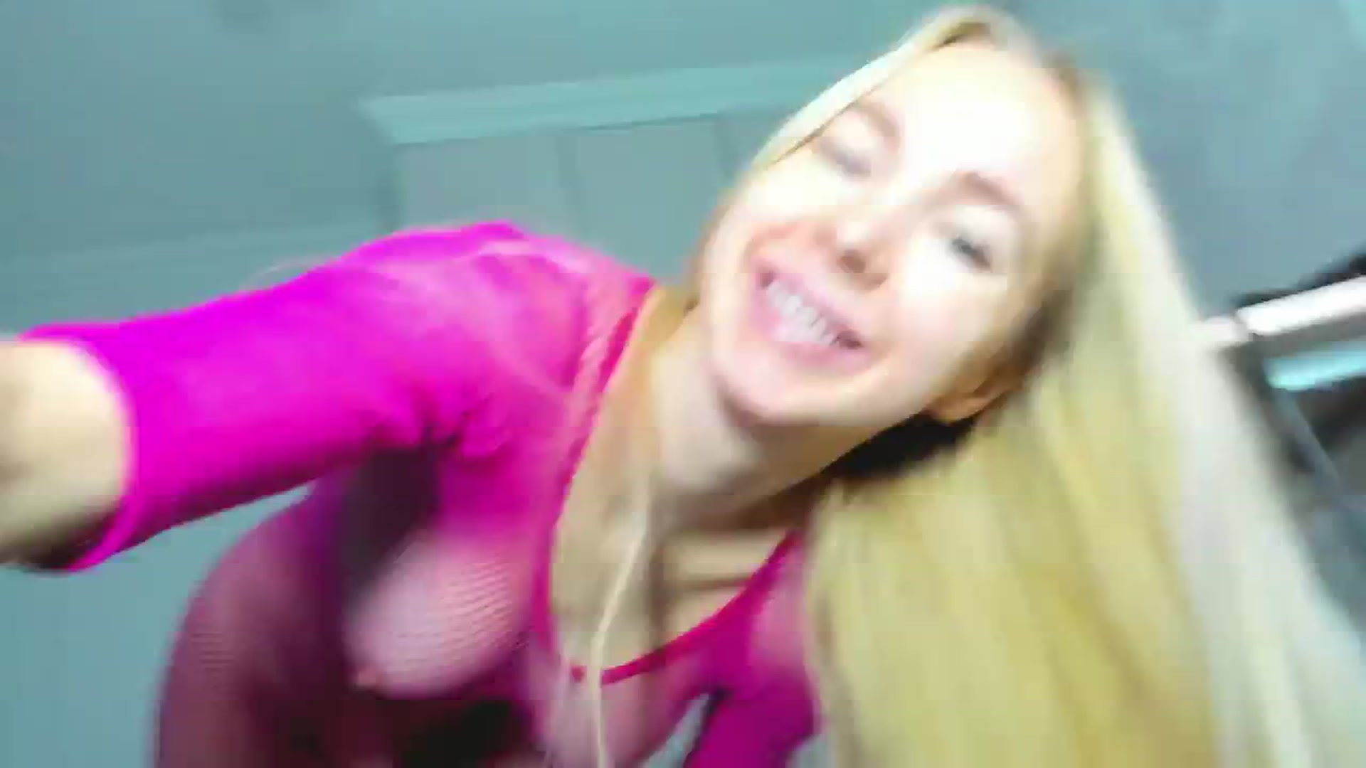 Gallery image thumbnail from ForeverBarbie's myfreecams stream on, 11/11/2024, 05:32 image 11 of 20