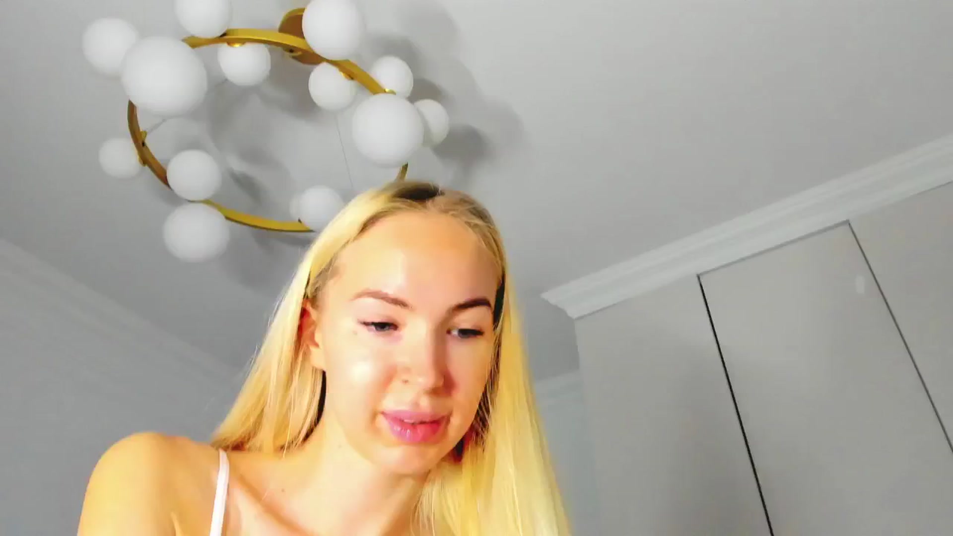 Gallery image thumbnail from ForeverBarbie's myfreecams stream on, 11/16/2024, 06:13 image 5 of 20