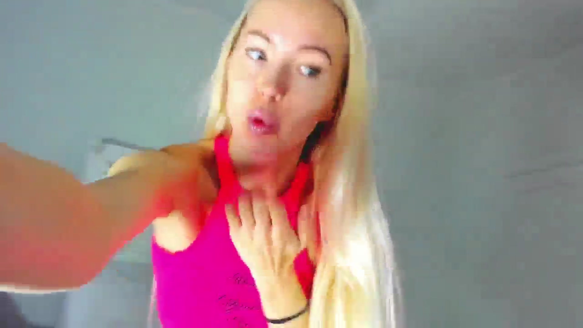 Gallery image thumbnail from ForeverBarbie's myfreecams stream on, 11/21/2024, 05:04 image 7 of 20