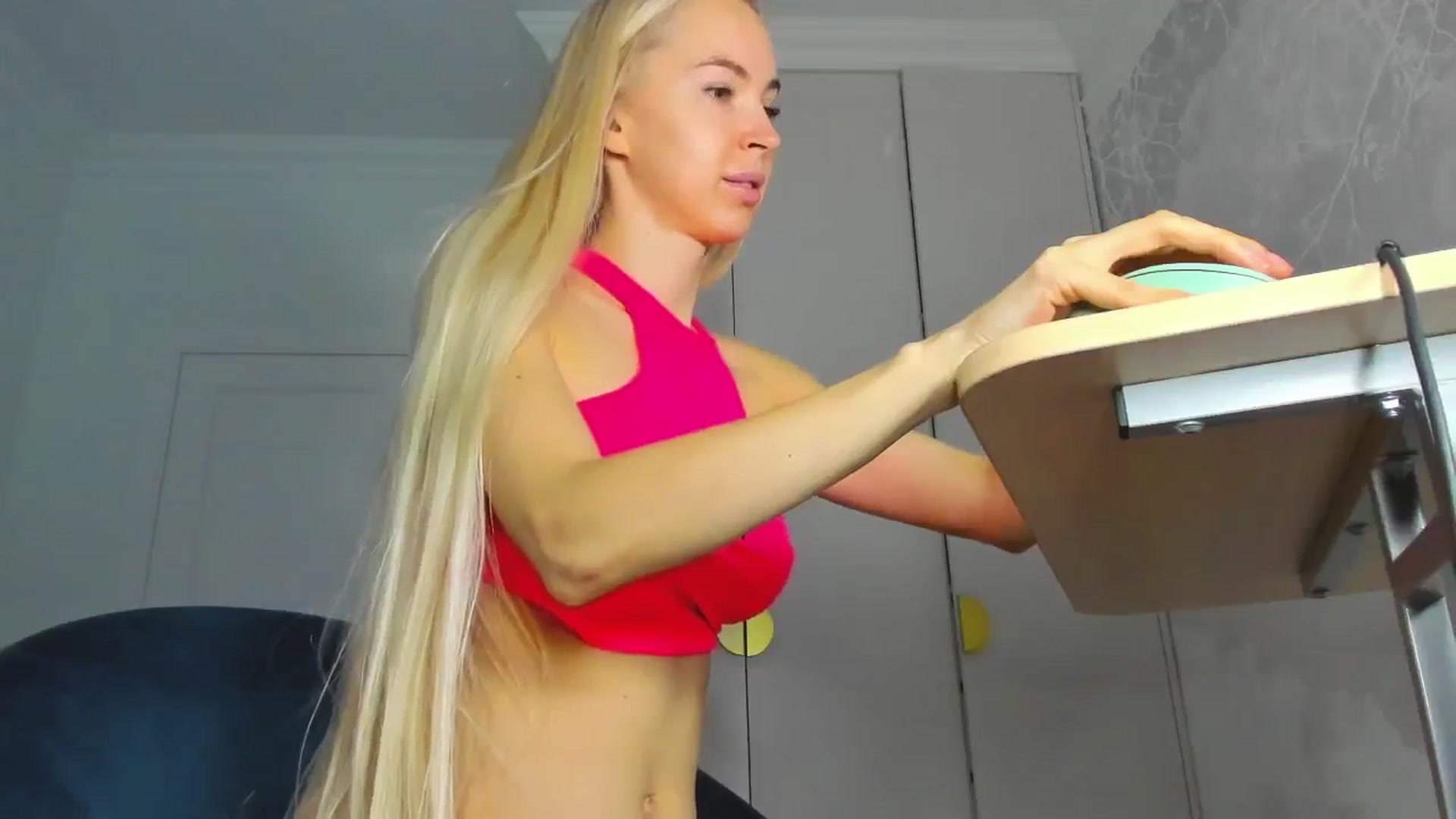 Gallery image thumbnail from ForeverBarbie's myfreecams stream on, 11/21/2024, 07:00 image 10 of 20