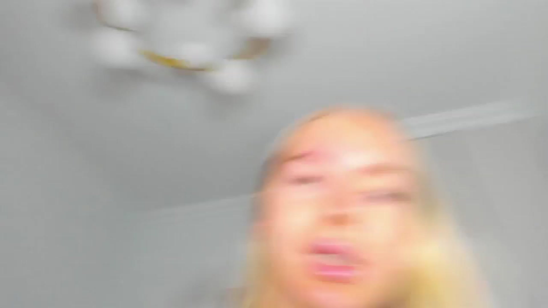 Gallery image thumbnail from ForeverBarbie's myfreecams stream on, 11/22/2024, 08:42 image 6 of 20
