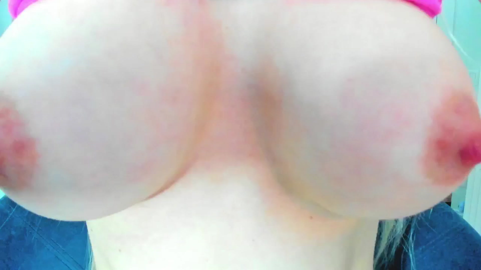 Gallery image thumbnail from ForeverBarbie's myfreecams stream on, 11/25/2024, 04:39 image 14 of 20